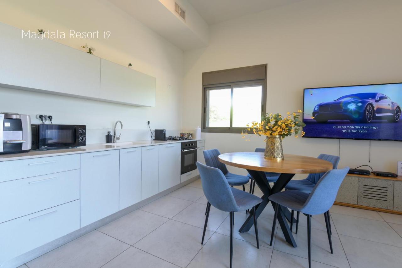 Yalarent Magdala Resort- Luxury Suites With Pool Or Jacuzzi With Sea View Migdal Exterior foto