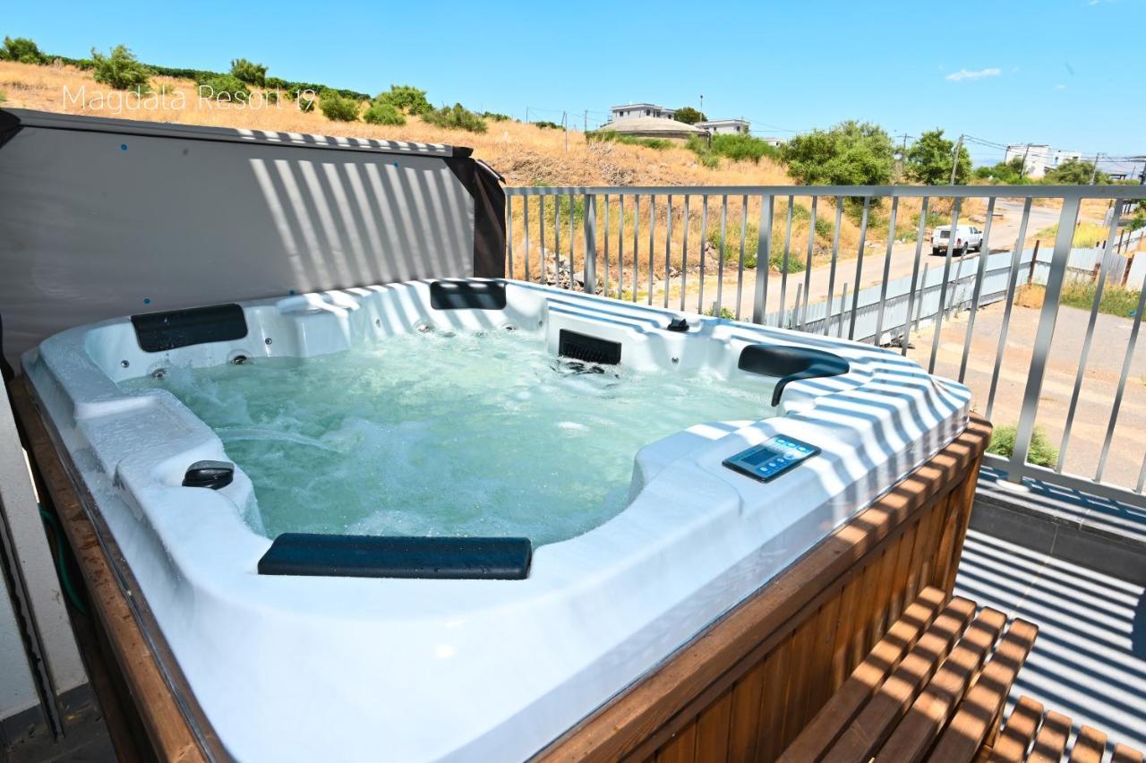 Yalarent Magdala Resort- Luxury Suites With Pool Or Jacuzzi With Sea View Migdal Exterior foto