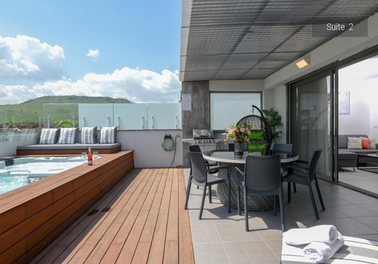 Yalarent Magdala Resort- Luxury Suites With Pool Or Jacuzzi With Sea View Migdal Exterior foto
